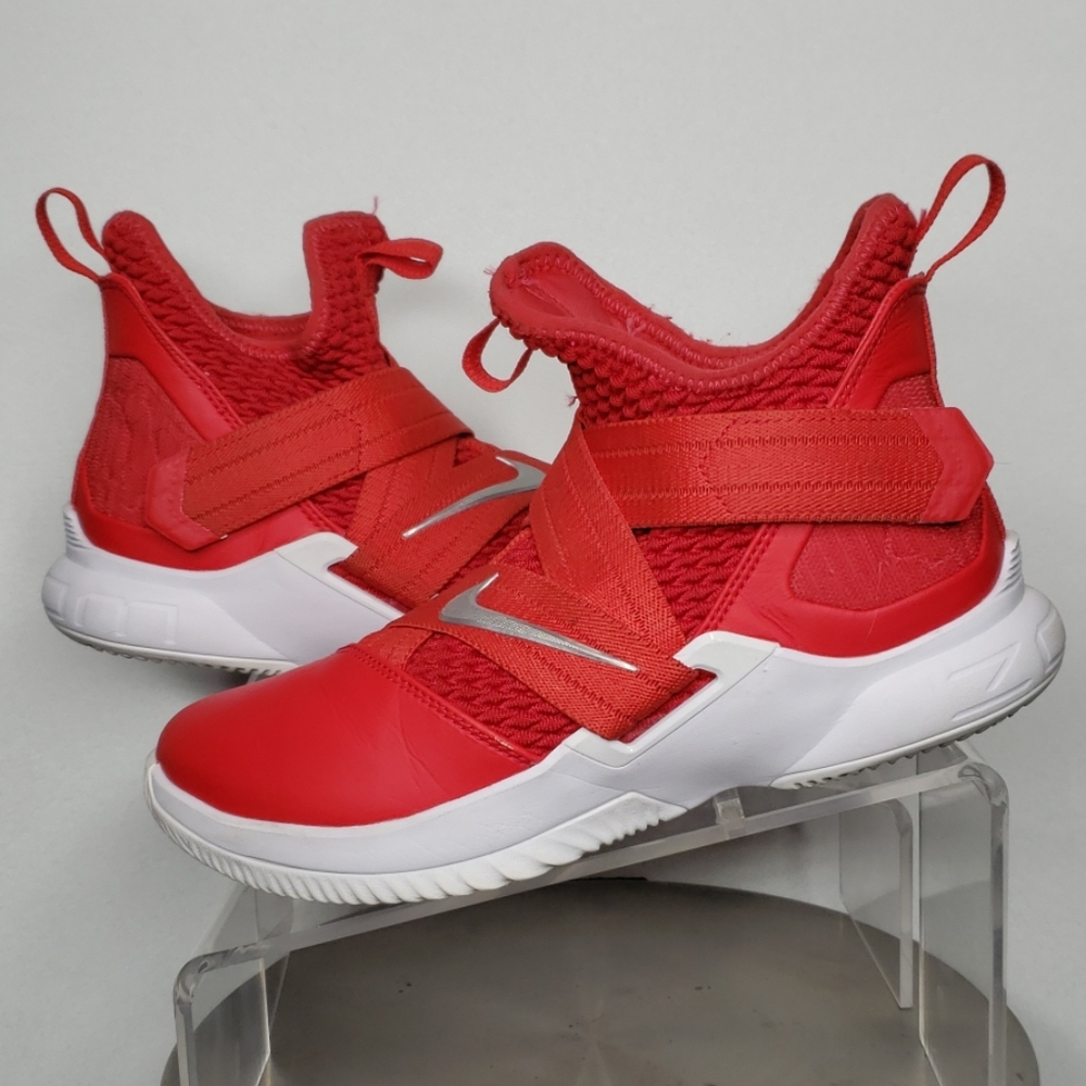 Nike Lebron soldier Xll tb promo university